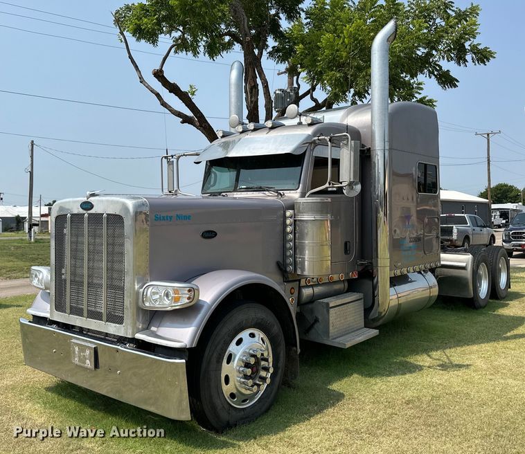 image for item OL9723 2008 Peterbilt 389 semi truck