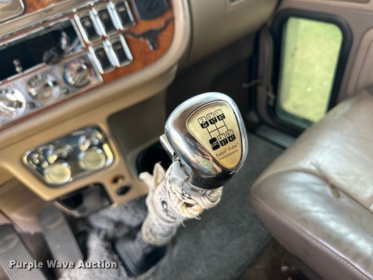 image for item OL9723 2008 Peterbilt 389 semi truck