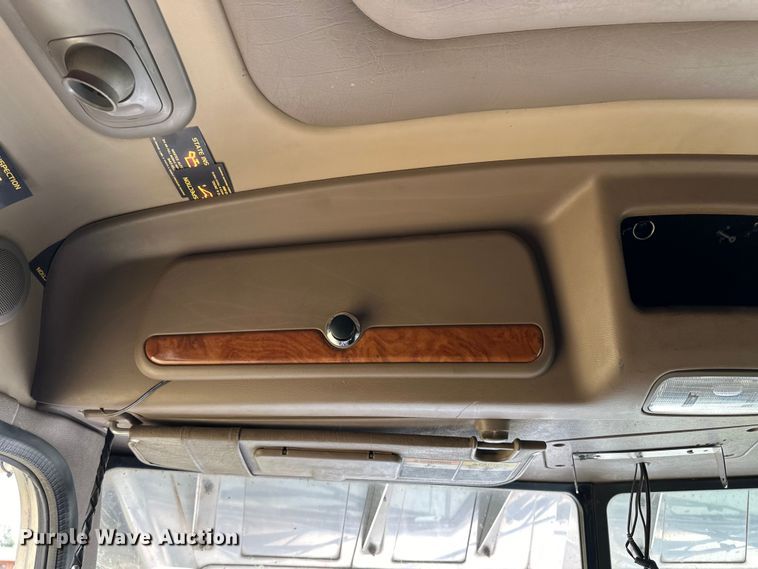 image for item OL9723 2008 Peterbilt 389 semi truck