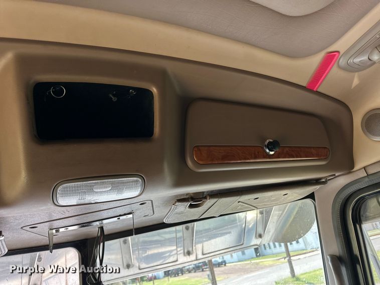 image for item OL9723 2008 Peterbilt 389 semi truck