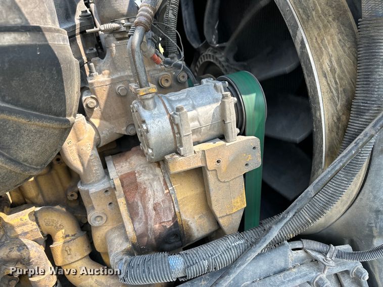 image for item OL9723 2008 Peterbilt 389 semi truck