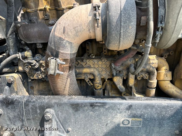 image for item OL9723 2008 Peterbilt 389 semi truck