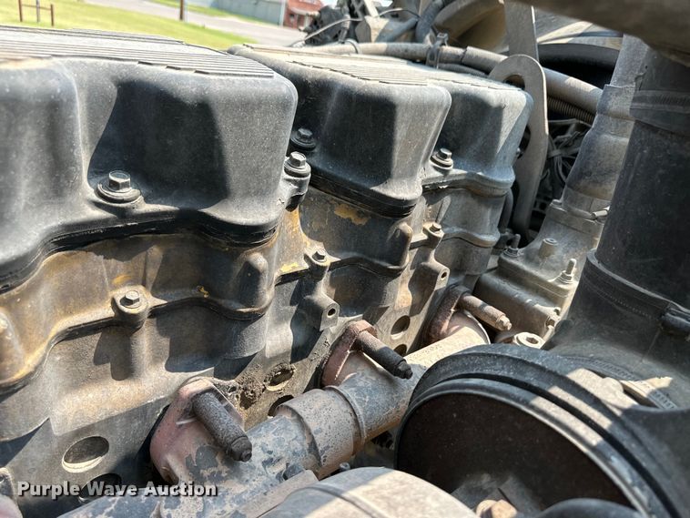 image for item OL9723 2008 Peterbilt 389 semi truck