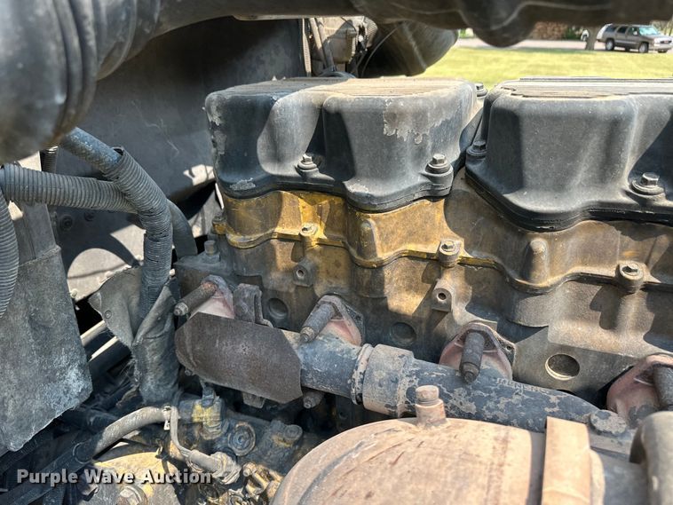 image for item OL9723 2008 Peterbilt 389 semi truck