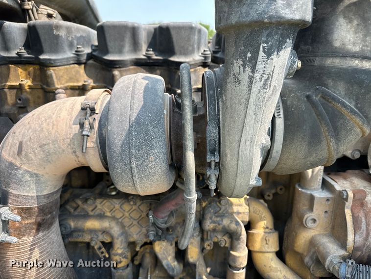 image for item OL9723 2008 Peterbilt 389 semi truck