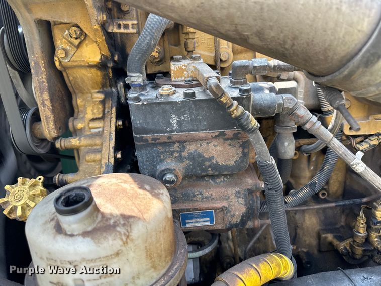 image for item OL9723 2008 Peterbilt 389 semi truck