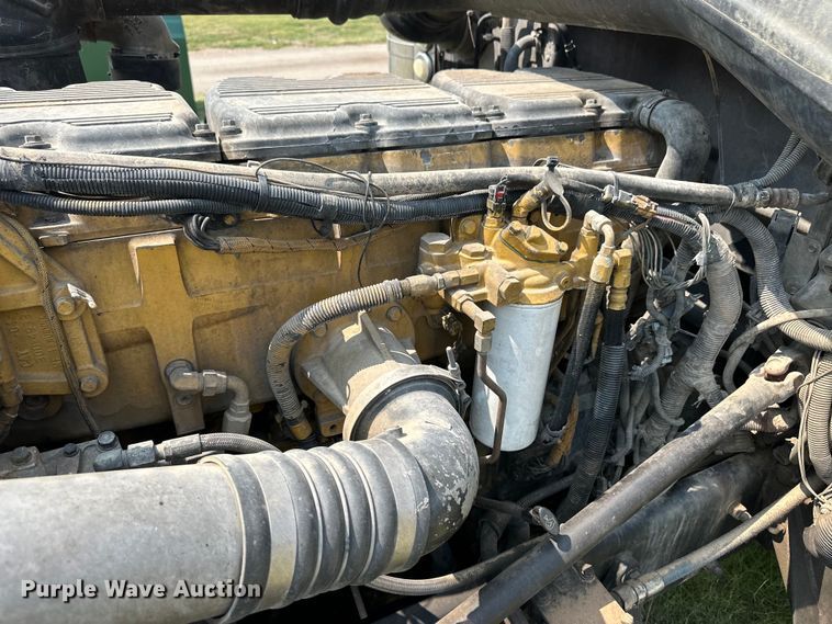 image for item OL9723 2008 Peterbilt 389 semi truck