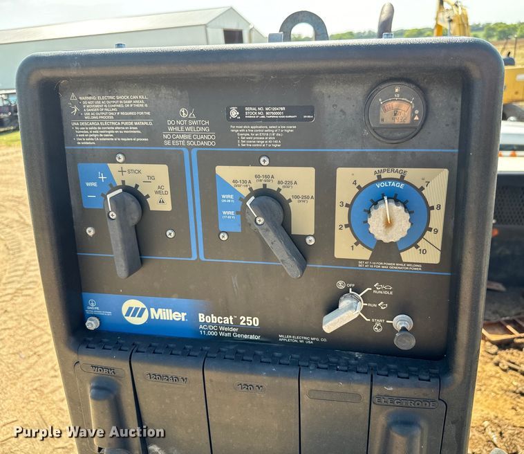 image for item DJ6245 2011 Ford F550 utility / service truck