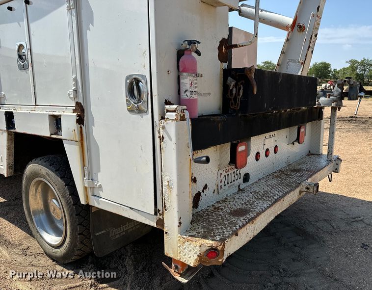 image for item DJ6245 2011 Ford F550 utility / service truck