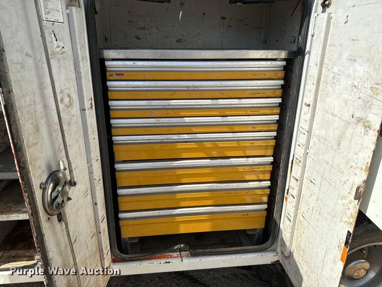 image for item DJ6245 2011 Ford F550 utility / service truck