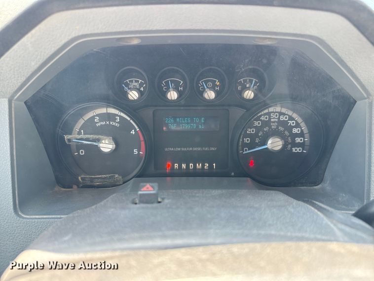 image for item DJ6245 2011 Ford F550 utility / service truck