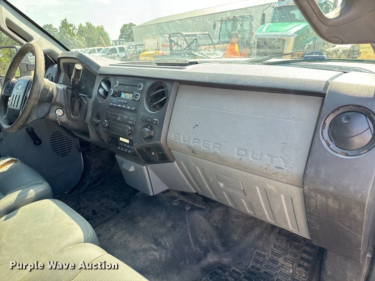 image for item DJ6245 2011 Ford F550 utility / service truck