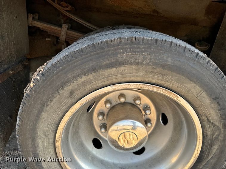 image for item DJ6245 2011 Ford F550 utility / service truck