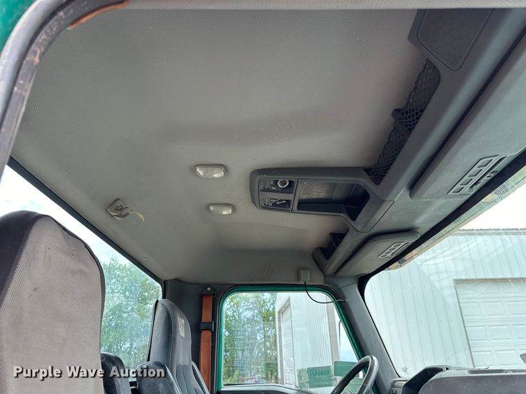 image for item DJ6246 2013 Caterpillar  CT660L semi truck