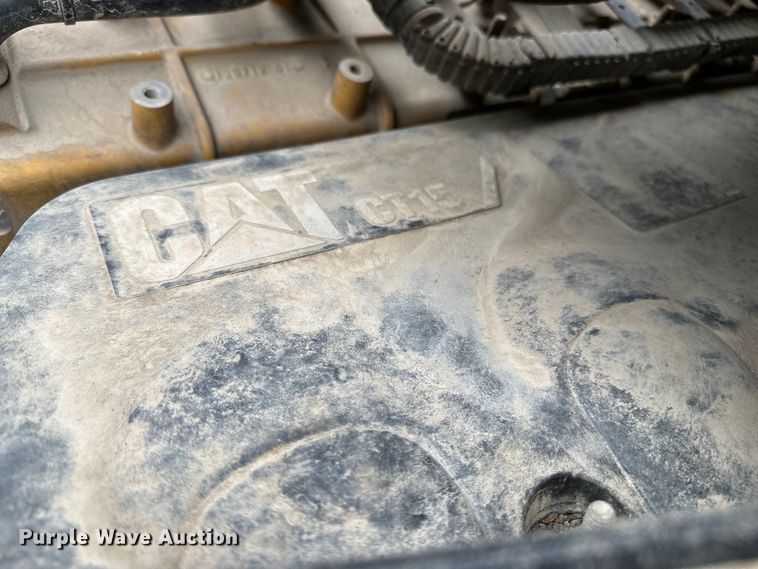 image for item DJ6246 2013 Caterpillar  CT660L semi truck