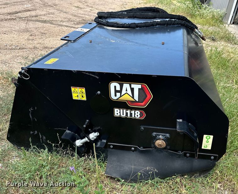 image for item DR0960 Caterpillar  BU118 skid steer sweeper