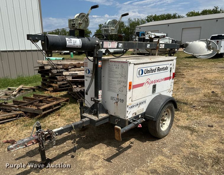 image for item DR0961 2010 Magnum MLT3060M light plant