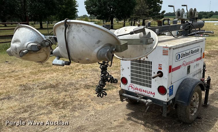 image for item DR0961 2010 Magnum MLT3060M light plant