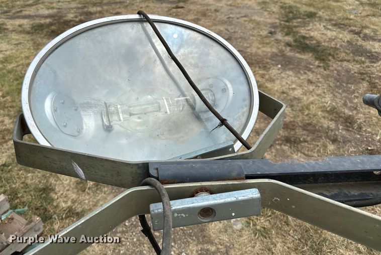 image for item DR0961 2010 Magnum MLT3060M light plant