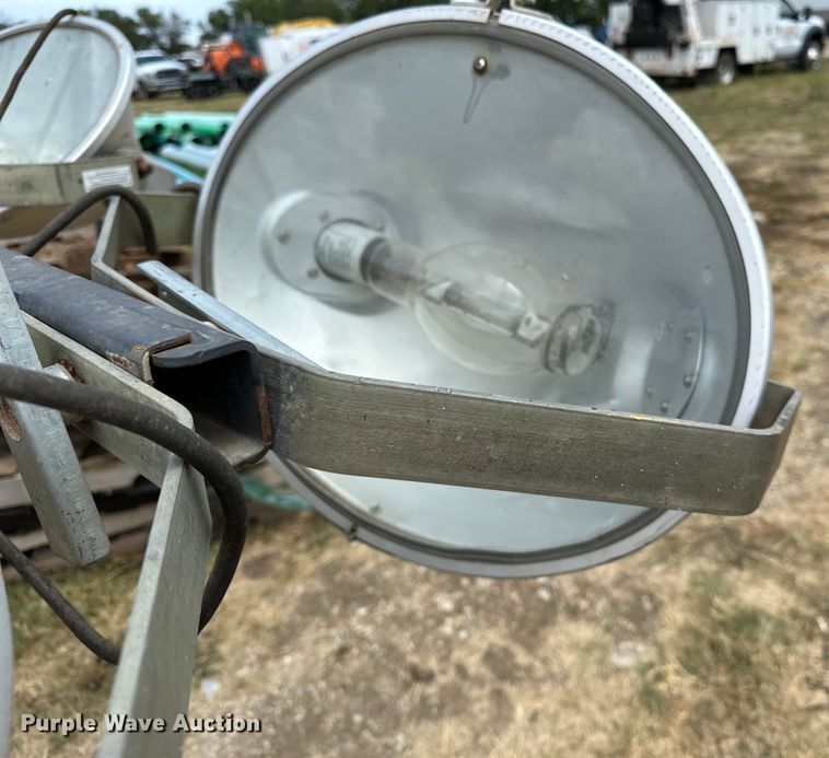 image for item DR0961 2010 Magnum MLT3060M light plant