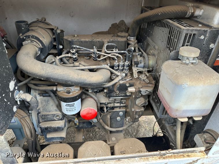 image for item DR0961 2010 Magnum MLT3060M light plant