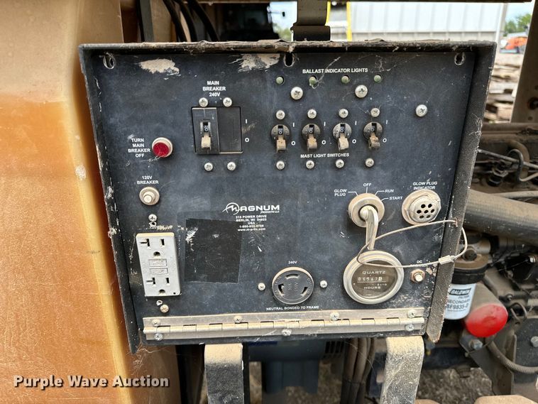 image for item DR0961 2010 Magnum MLT3060M light plant