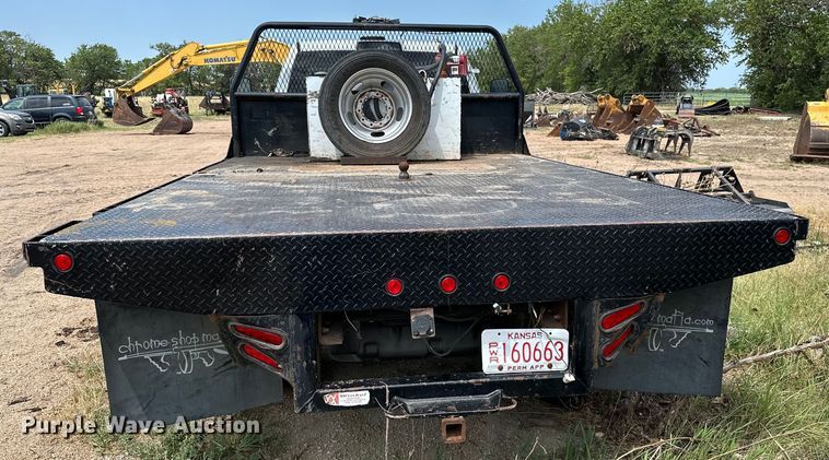 image for item DR0962 2014 Dodge Ram 4500HD flatbed truck