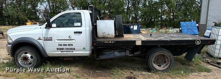 image for item DR0962 2014 Dodge Ram 4500HD flatbed truck