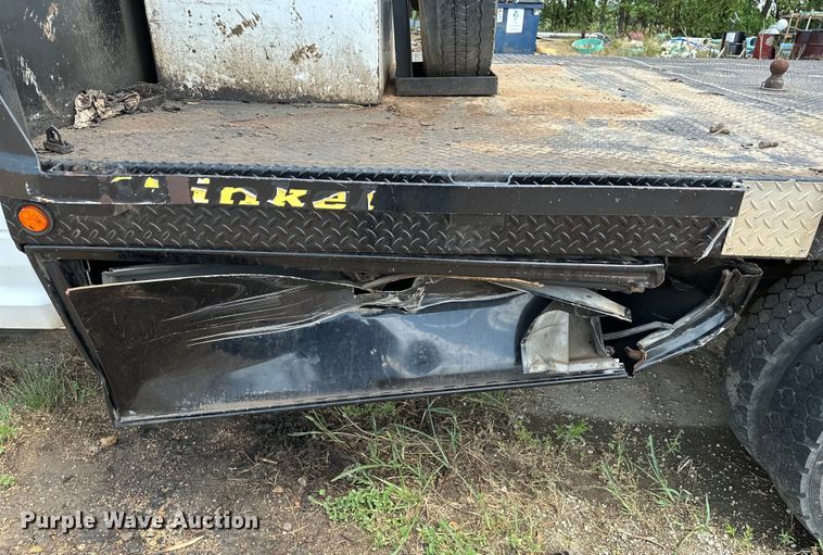 image for item DR0962 2014 Dodge Ram 4500HD flatbed truck