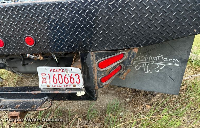 image for item DR0962 2014 Dodge Ram 4500HD flatbed truck