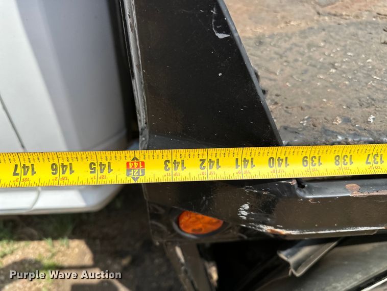 image for item DR0962 2014 Dodge Ram 4500HD flatbed truck