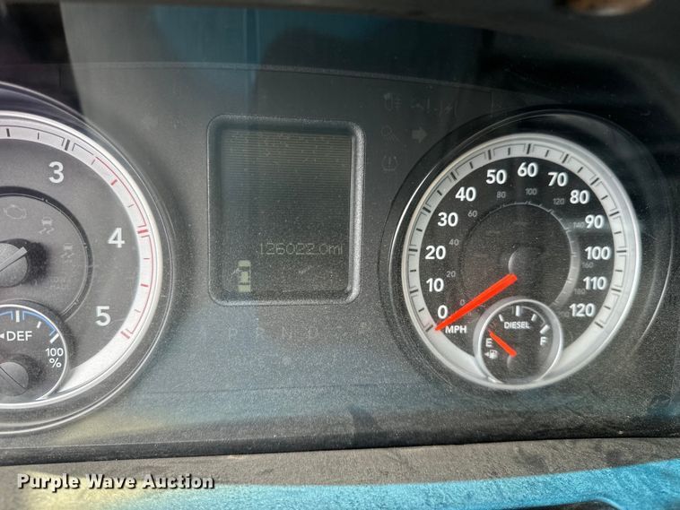 image for item DR0962 2014 Dodge Ram 4500HD flatbed truck