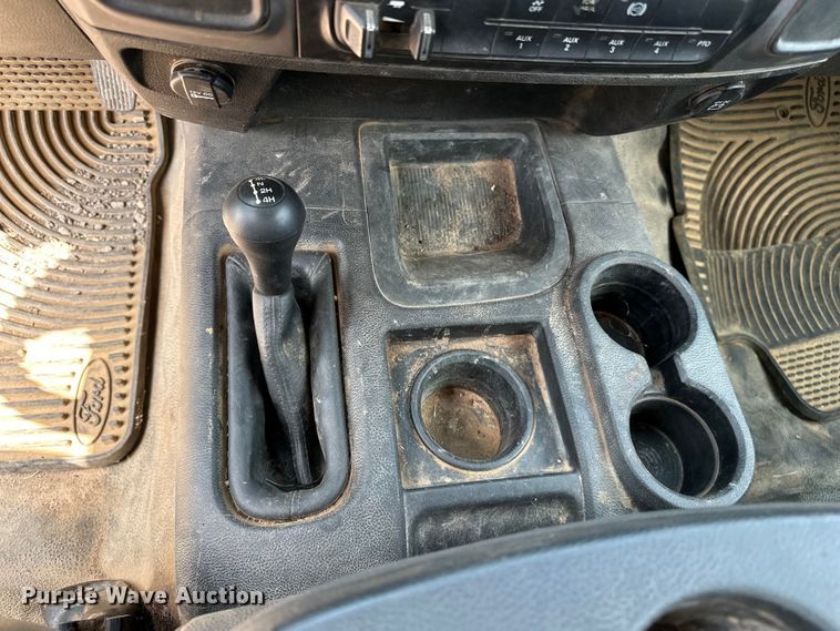 image for item DR0962 2014 Dodge Ram 4500HD flatbed truck