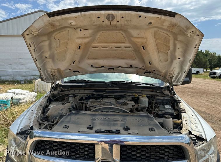 image for item DR0962 2014 Dodge Ram 4500HD flatbed truck