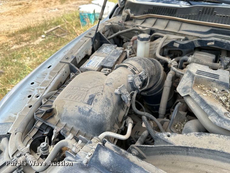 image for item DR0962 2014 Dodge Ram 4500HD flatbed truck