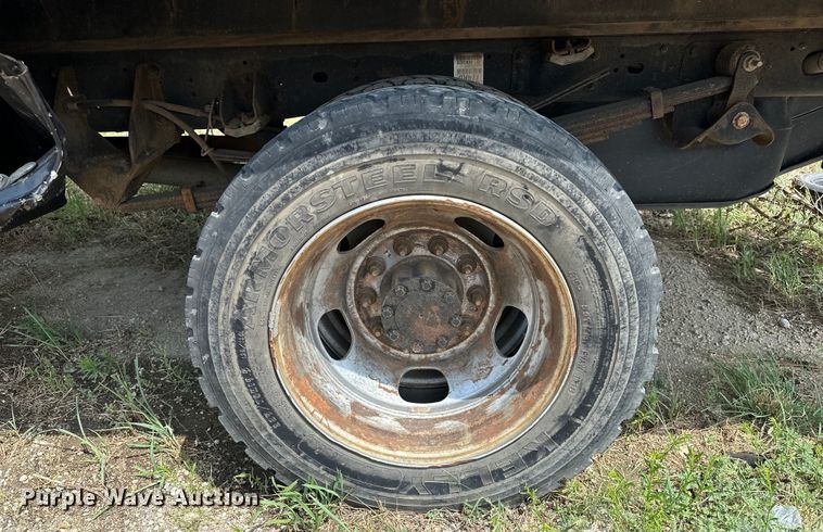 image for item DR0962 2014 Dodge Ram 4500HD flatbed truck