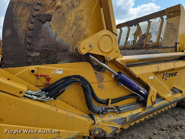 image for item DS4631 2017 K-TEC 1233 scraper