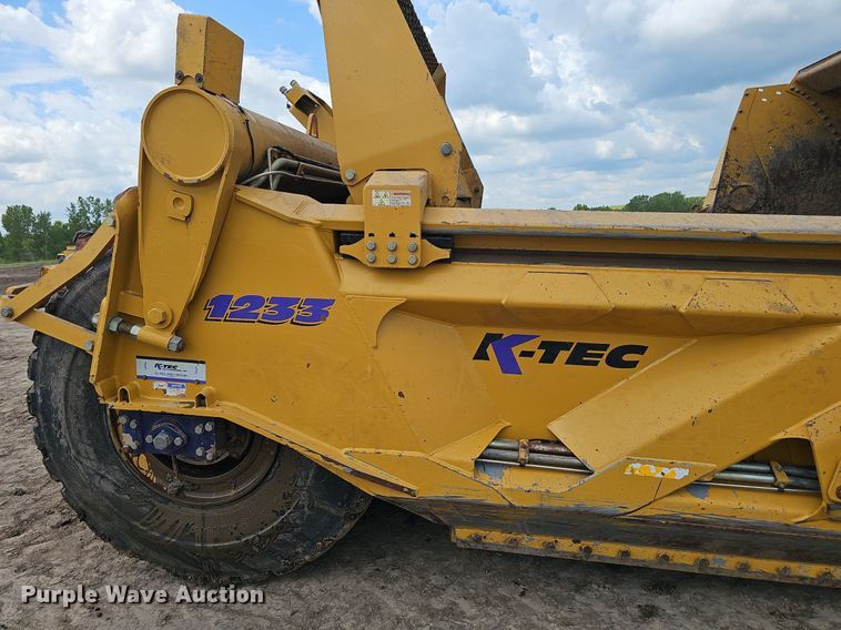 image for item DS4631 2017 K-TEC 1233 scraper