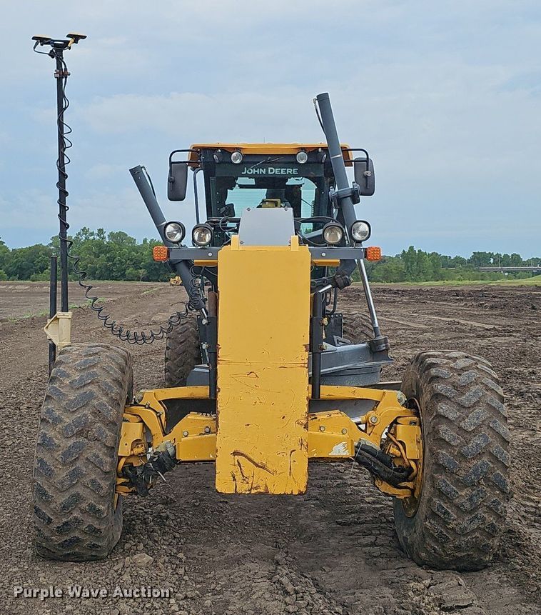 image for item DS4633 2014 John Deere 772GP motor grader