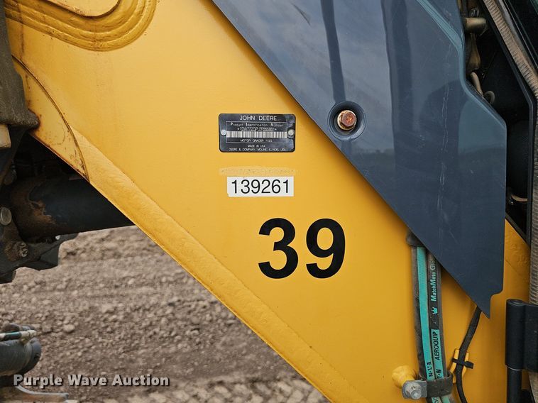 image for item DS4633 2014 John Deere 772GP motor grader