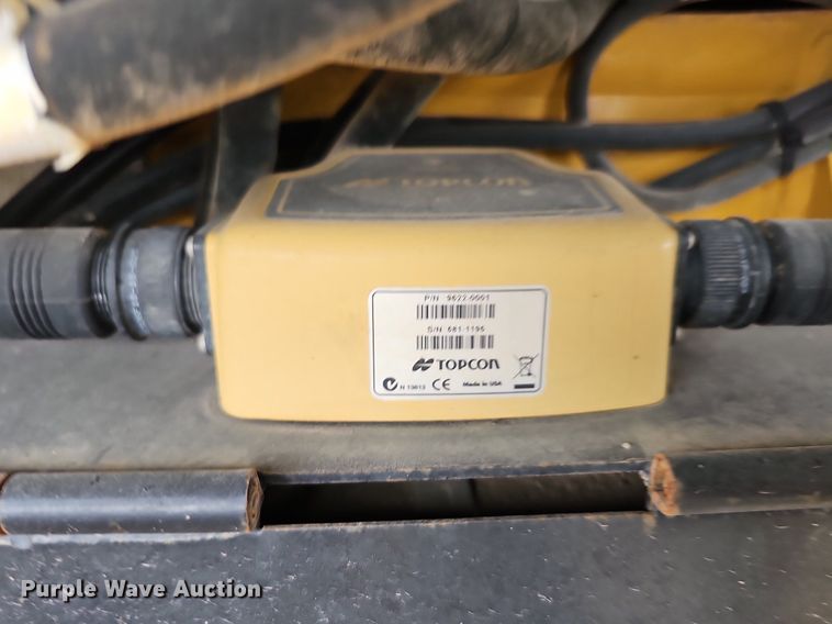 image for item DS4633 2014 John Deere 772GP motor grader