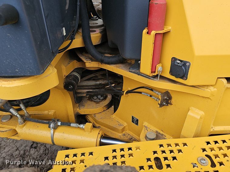 image for item DS4633 2014 John Deere 772GP motor grader