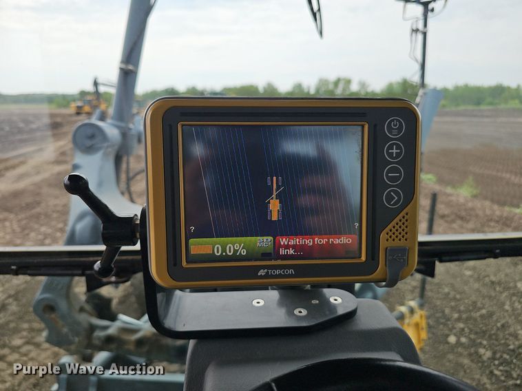 image for item DS4633 2014 John Deere 772GP motor grader