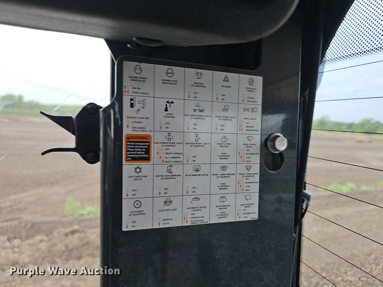 image for item DS4633 2014 John Deere 772GP motor grader