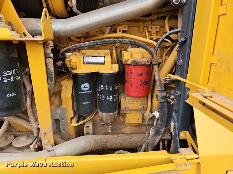 image for item DS4633 2014 John Deere 772GP motor grader