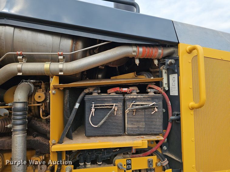 image for item DS4633 2014 John Deere 772GP motor grader