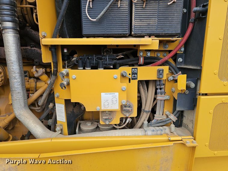 image for item DS4633 2014 John Deere 772GP motor grader