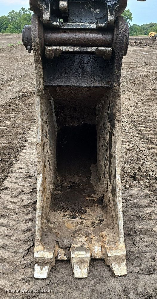 image for item DS4636 2017 John Deere 350G LC excavator