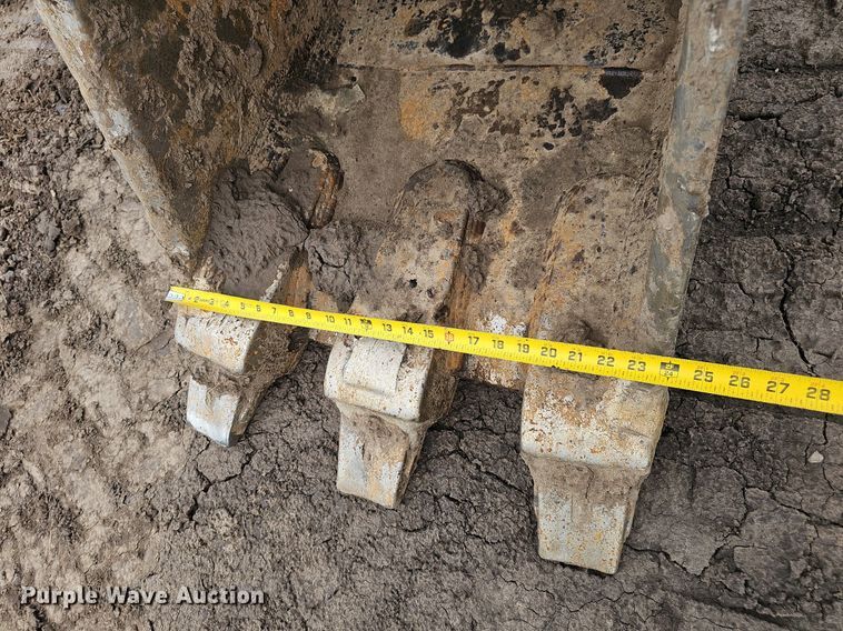 image for item DS4636 2017 John Deere 350G LC excavator