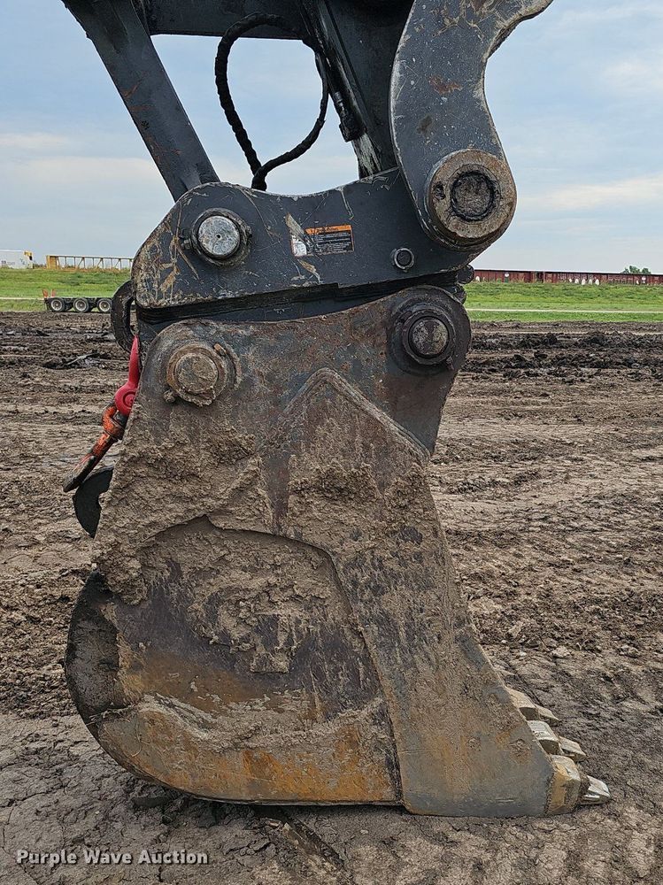 image for item DS4636 2017 John Deere 350G LC excavator